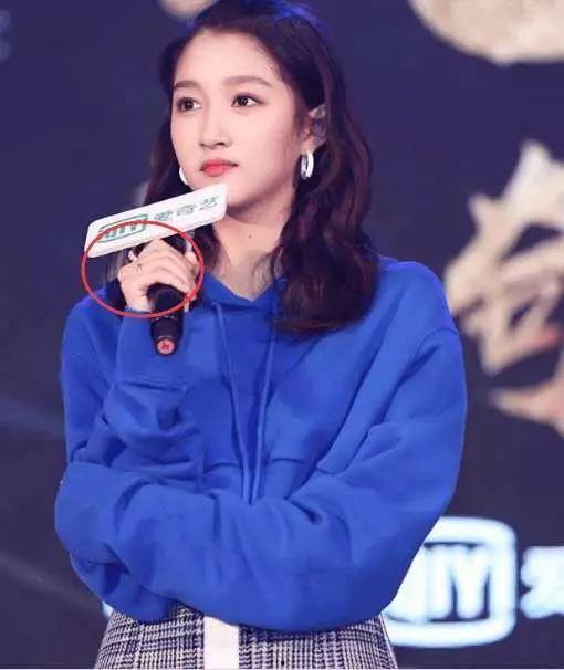 关晓吃瓜彤,揭秘娱乐圈背后的故事