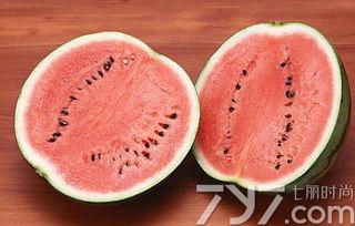 吃瓜不吐籽1996,1996年“吃瓜不吐籽”现象背后的社会文化解读