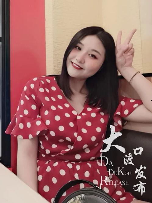 七朵小花吃瓜,七朵小花共赴瓜田盛宴  第1张