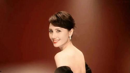 吃大瓜木兰女星 第1张 吃大瓜木兰女星 第1张