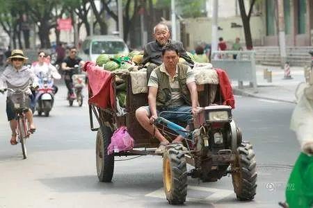 免费吃瓜摆摊赚钱  第2张