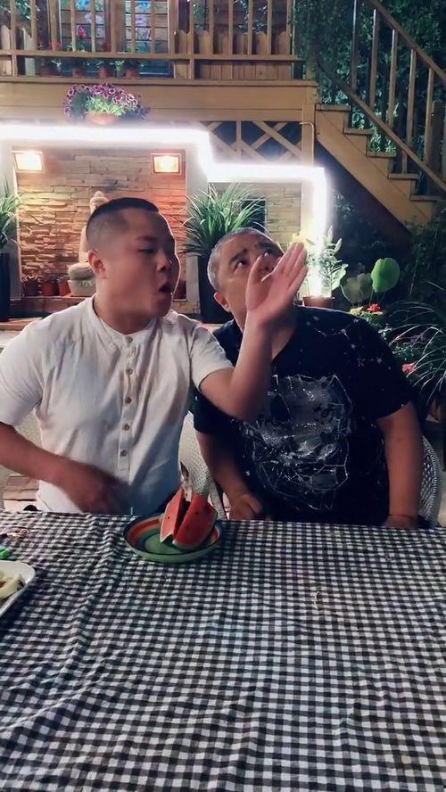 大头吃瓜韩国,揭秘韩国娱乐圈的幕后故事  第3张